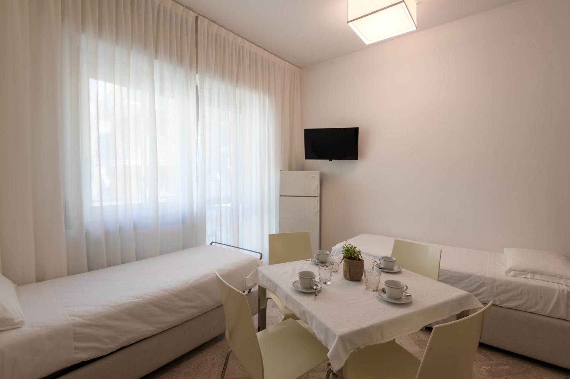 Hotel & Apartments Sasso Diano Marina Luaran gambar